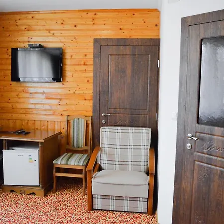 Karpatska Vezha מלון