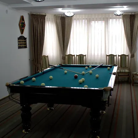 מלון Karpatska Vezha *