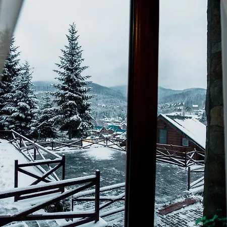 מלון Karpatska Vezha *