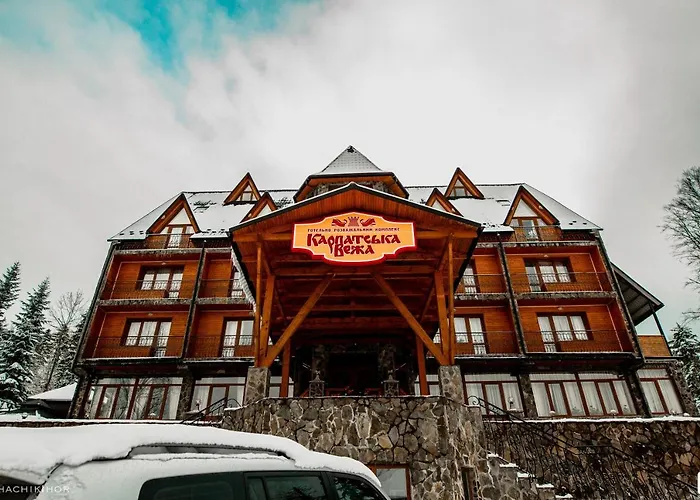 Karpatska Vezha Hotel *