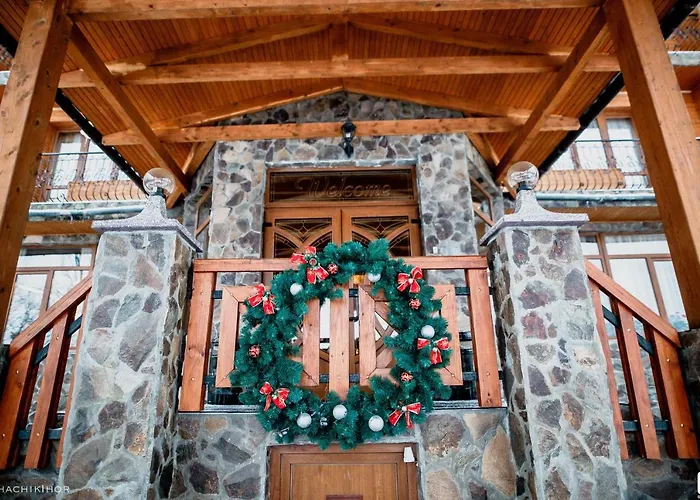 Karpatska Vezha Hotel *