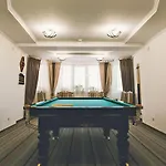 Karpatska Vezha Hotel