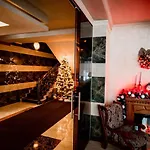 Karpatska Vezha Hotel